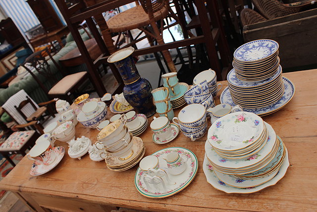 Appraisal: A PART SPODE COPELANDS CHINA OLGA PATTERN teas service together