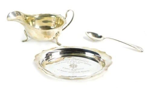 Appraisal: A cased silver presentation set to Captain Thomas James Victor