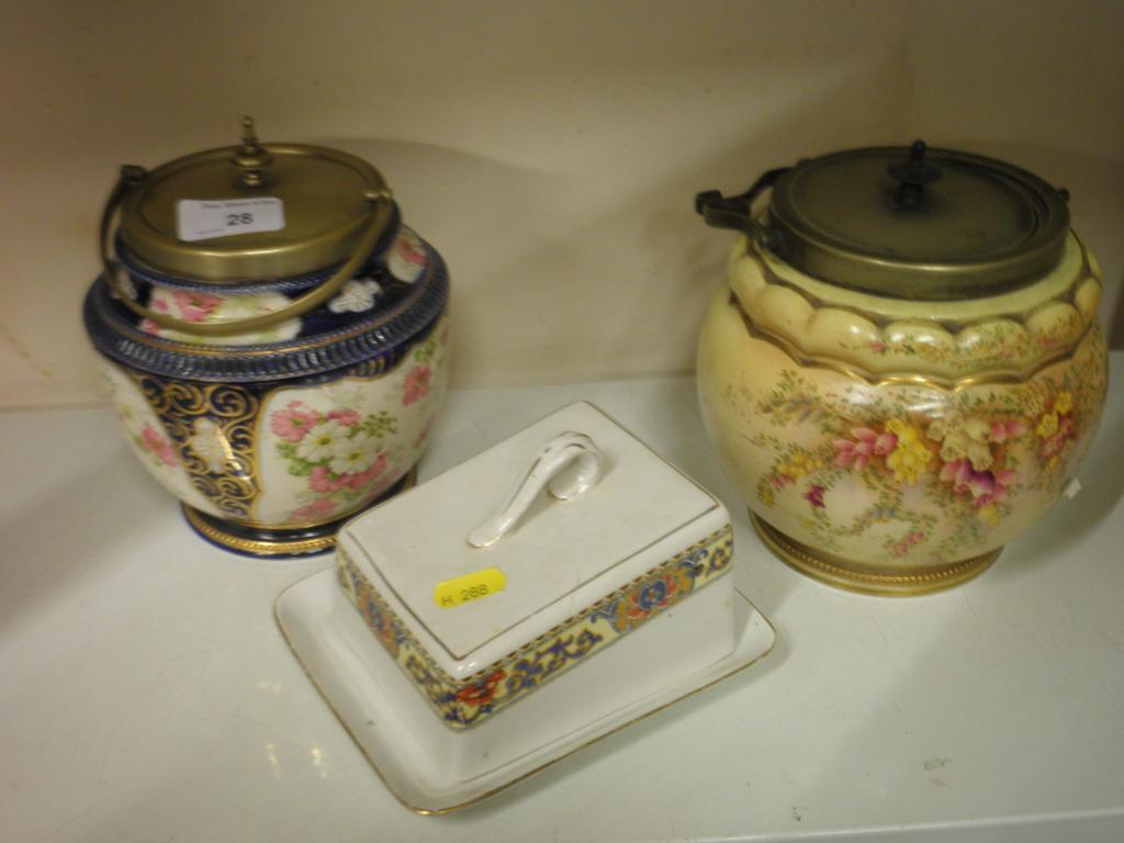 Appraisal: A Yorkshire Robinson Carltonware biscuit barrel decorated with cowslips with