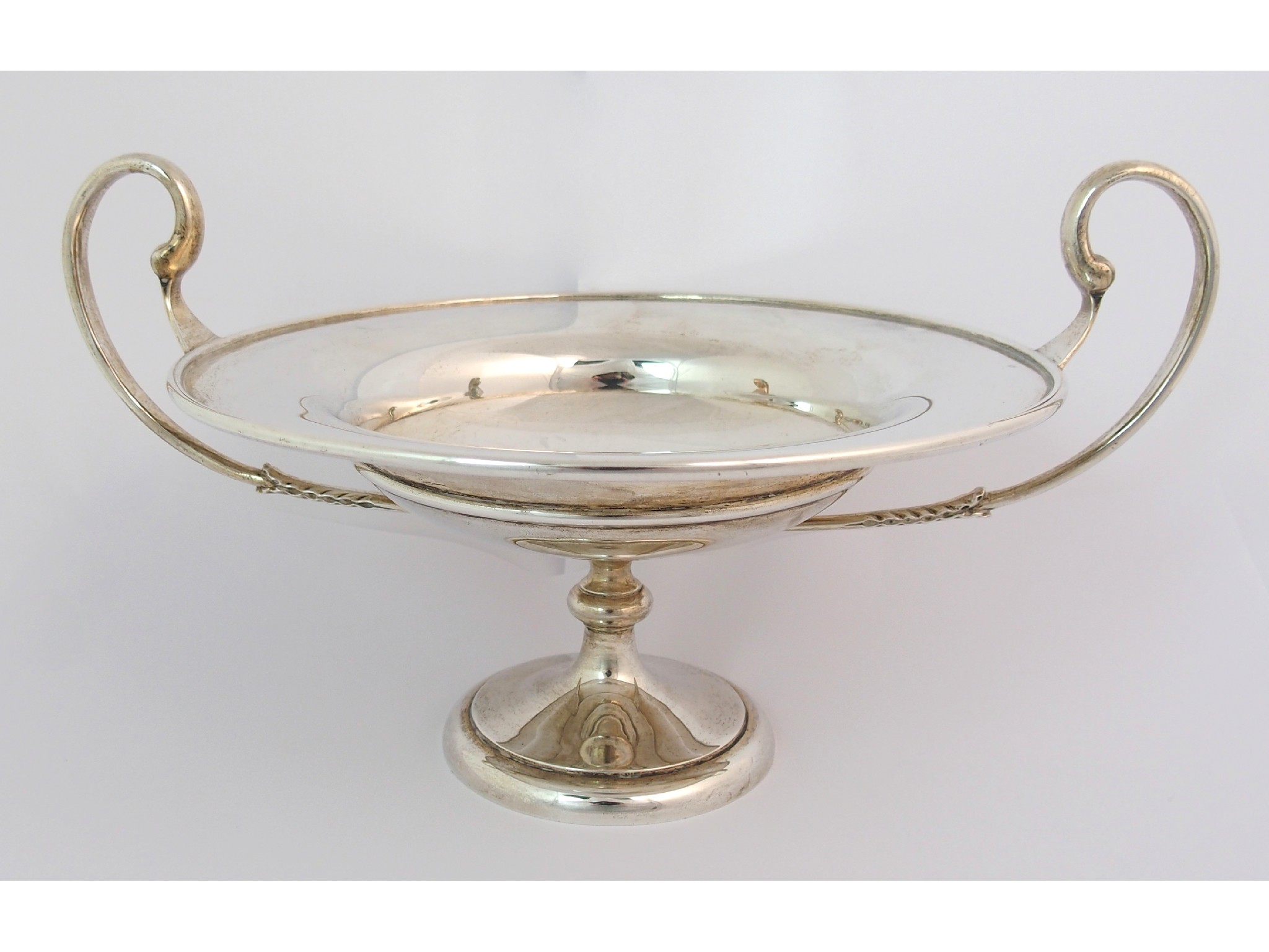 Appraisal: An Edwardian silver compoteby Robert Stewart London of circular shape