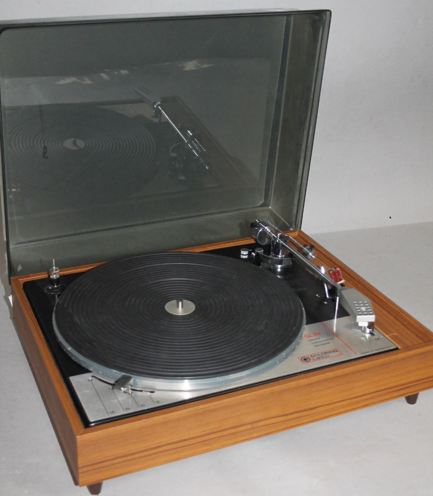 Appraisal: A Lenco Goldring GL stereo record player in Perspex and