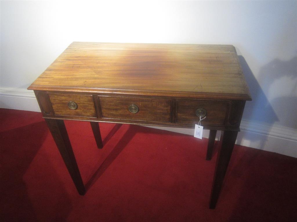 Appraisal: MAHOGANY SIDE TABLE TH CENTURY the moulded rectangular top above