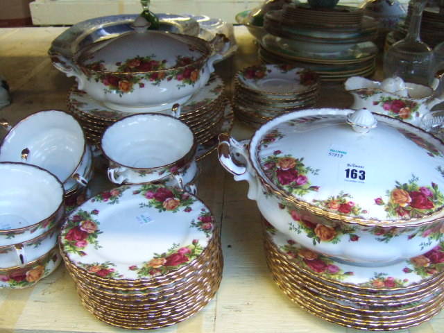 Appraisal: A Royal Albert part dinner service decorated in the Old