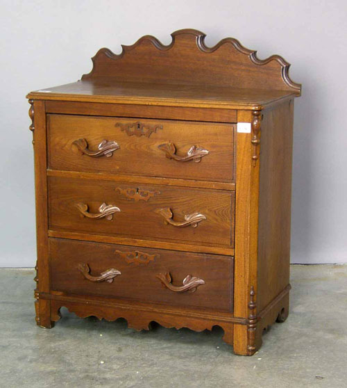 Appraisal: Victorian walnut drawer chest h w