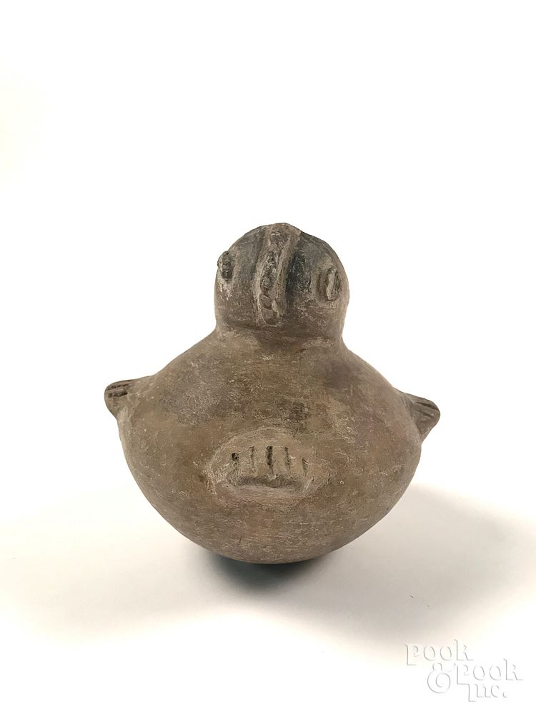 Appraisal: Mississippi culture bird effigy vessel Mississippi culture bird effigy vessel