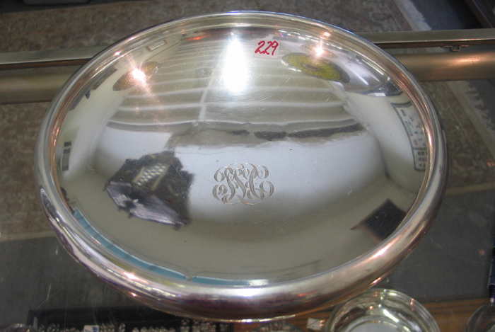 Appraisal: A GORHAM STERLING SILVER FRUIT BOWL having a folded inward