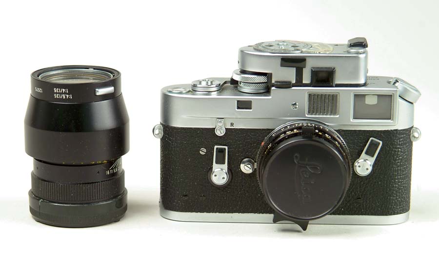 Appraisal: CAMERA LEICA CAMERA WITH LENS Leitz lens Top with light