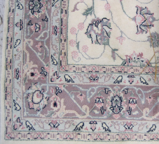 Appraisal: A CONTEMPORARY HAND KNOTTED ORIENTAL CARPET Indo-Persian overall floral design