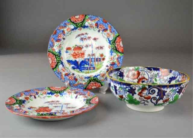 Appraisal: PCS IMARI IRONSTONETwo matching Imari polychrome plates with garden bamboo