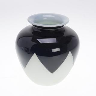 Appraisal: Rare Walter Dorwin Teague glass vase Rare Walter Dorwin Teague