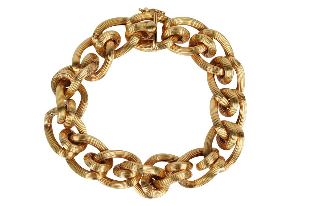 Appraisal: KARAT YELLOW GOLD LINK BRACELET grams inches long Condition