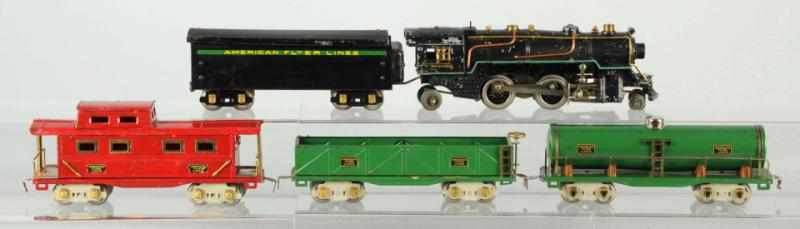 Appraisal: American Flyer O-Gauge Freight Train Set American Pre-war Includes no