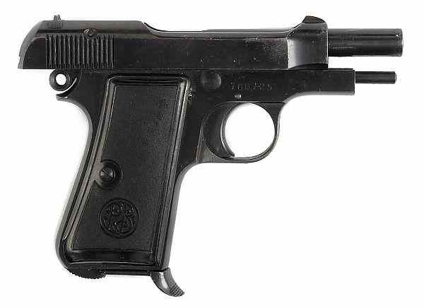 Appraisal: Beretta model semi automatic pistol mm blued with black plastic