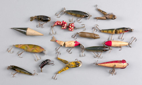 Appraisal: Fourteen wood fishing lures early mid th c to include