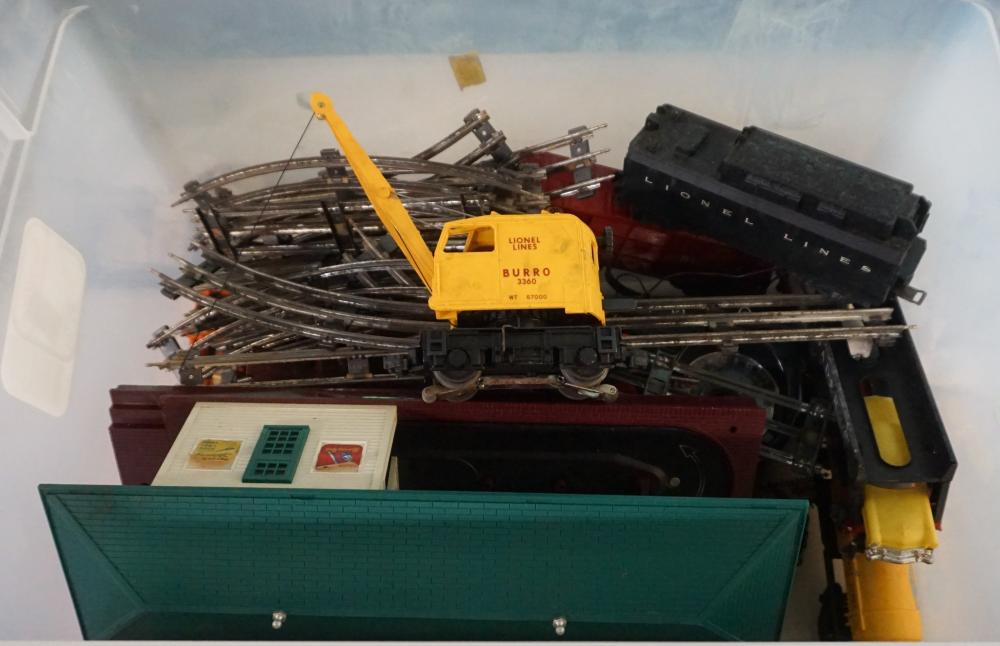 Appraisal: COLLECTION OF LIONEL AND OTHER MODEL TRAINS AND TRAIN ACCESSORIESCollection