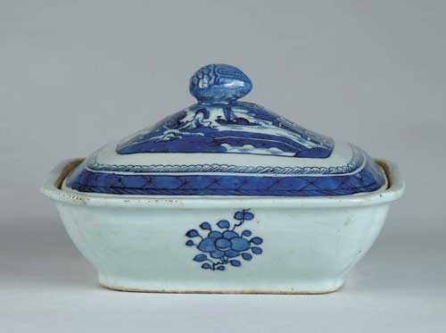 Appraisal: FINE CANTON RECTANGULAR OVER SIZED COVERED VEGETABLE DISH Shaped rectangular