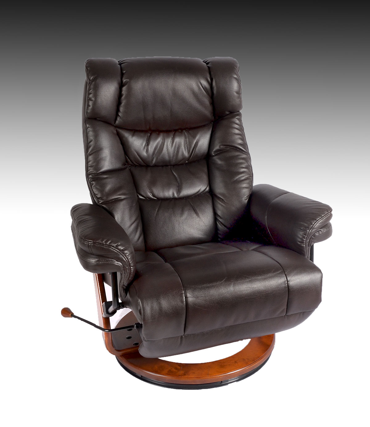 Appraisal: BENCHMASTER LEATHER RECLINING CHAIR A less common Ekornes Benchmaster reclining