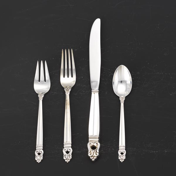 Appraisal: INTERNATIONAL STERLING SILVER TABLEWARE FOR TWELVE ROYAL DANISH PATTERN Total