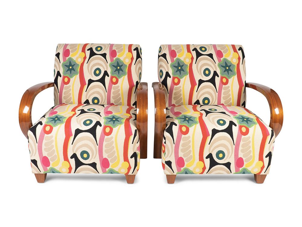 Appraisal: A Pair of Bentwood Lounge Chairs in Clarence House Art