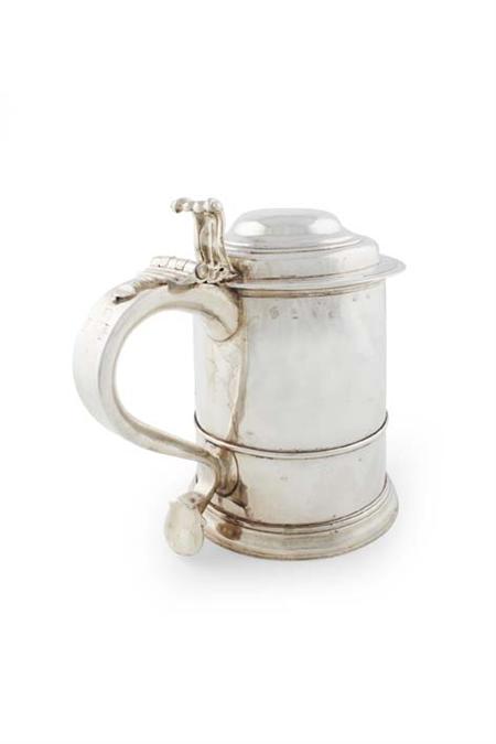 Appraisal: A Britannia Standard Queen Anne lidded quart tankard Robert Timbrell