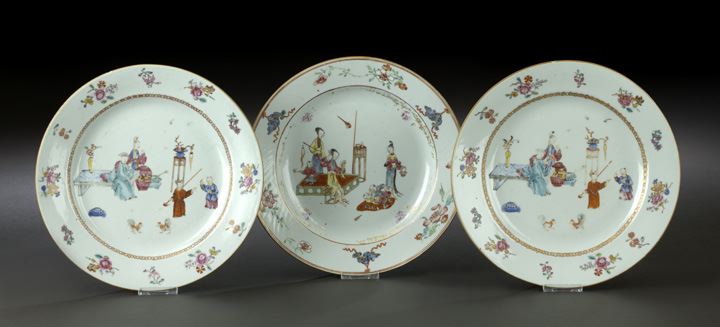 Appraisal: Group of Three Chinese Export Porcelain Plates th century each