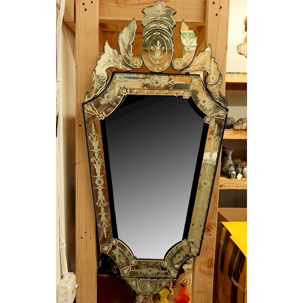 Appraisal: Venetian Mirror Vintage Venetian Style Shied Shaped Mirror Unsigned Measures