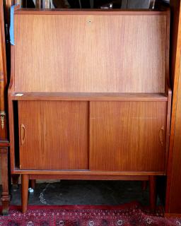 Appraisal: lot of Mid-Century Modern desk and cabinet the slant front