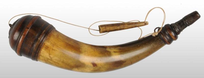 Appraisal: Philadelphia-Type Powder Horn Description Good patina with original screw tip