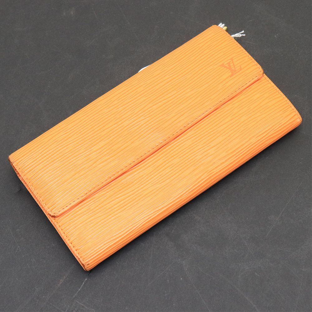 Appraisal: Louis Vuitton - Mandarine Epi Leather Sarah Wallet Louis Vuitton