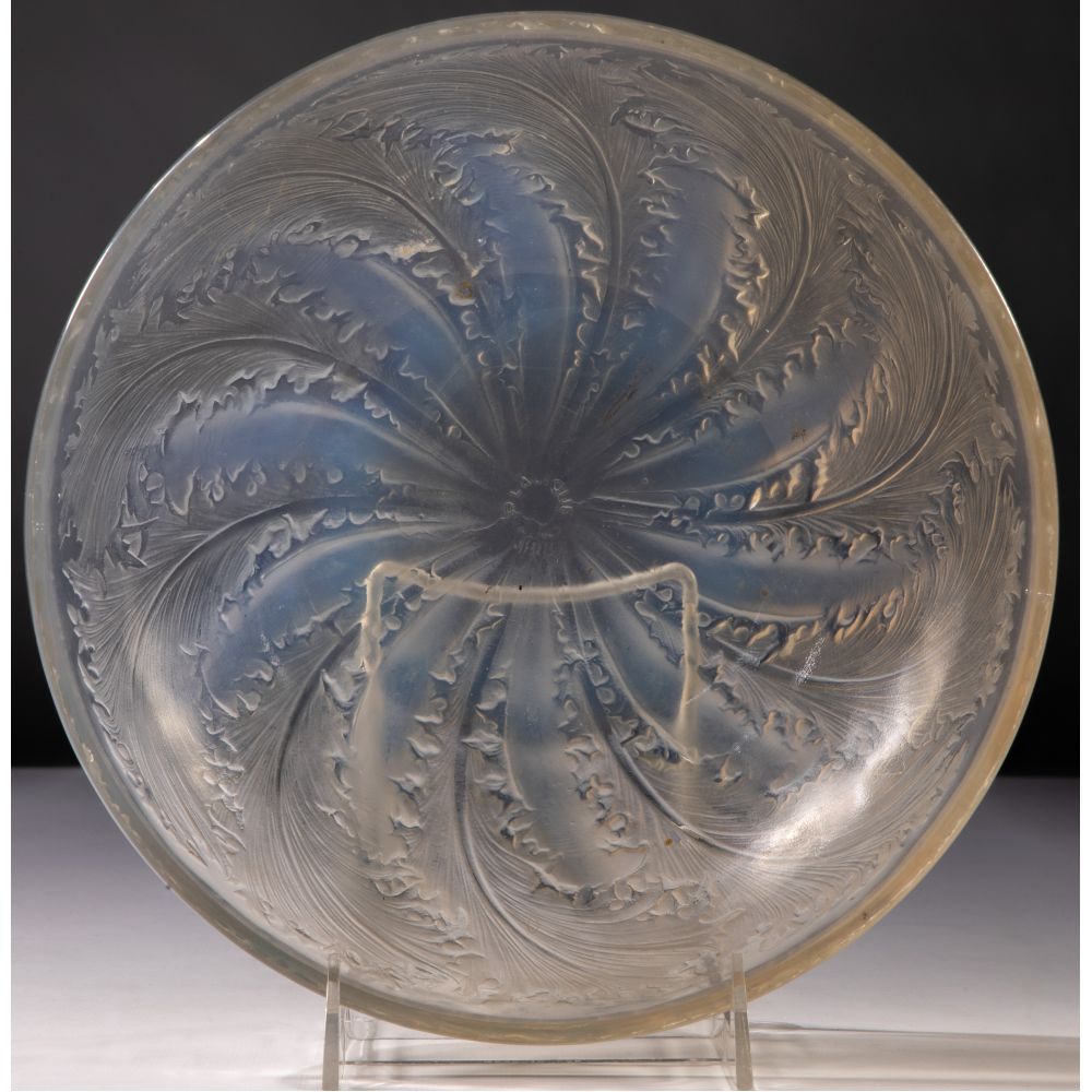 Appraisal: R LALIQUE CHICOREE BOWLFrosted centerpiece glass bowl having chicory leaves