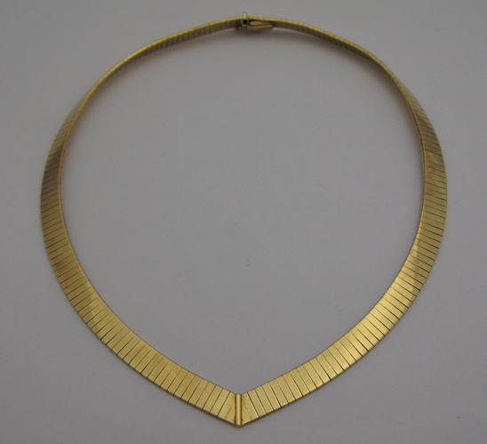 Appraisal: FOURTEEN KARAT GOLD FLAT CHOKER grams