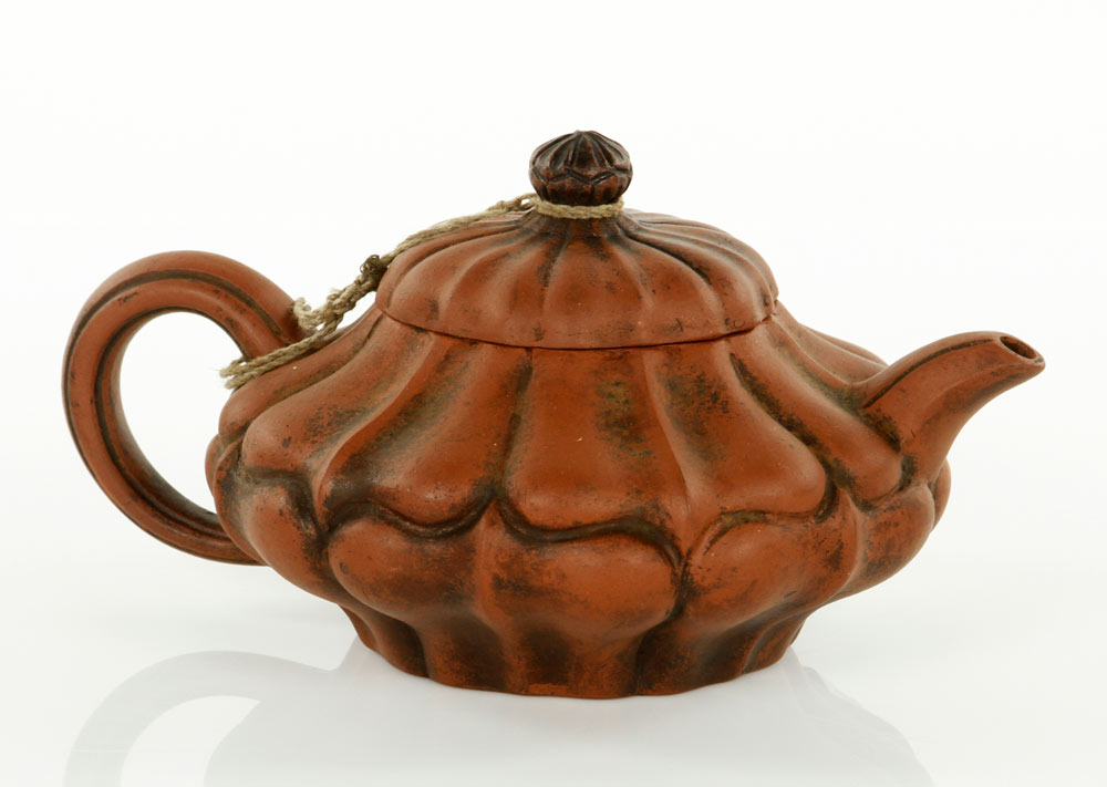 Appraisal: - Chinese Yixing Tea Pot Yixing tea pot China h