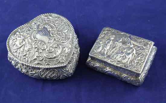 Appraisal: A late Victorian silver heart shaped trinket box with engraved