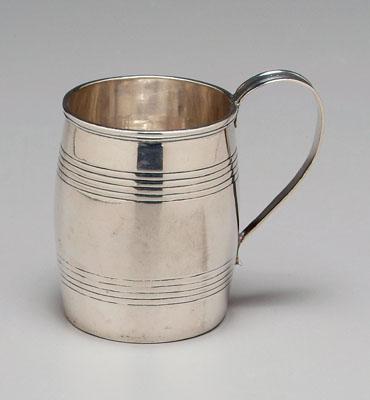 Appraisal: Irish silver mug barrel form strap handle marks for Dublin