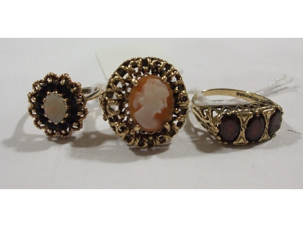 Appraisal: Lot comprising a ct gold cameo set dress ring a