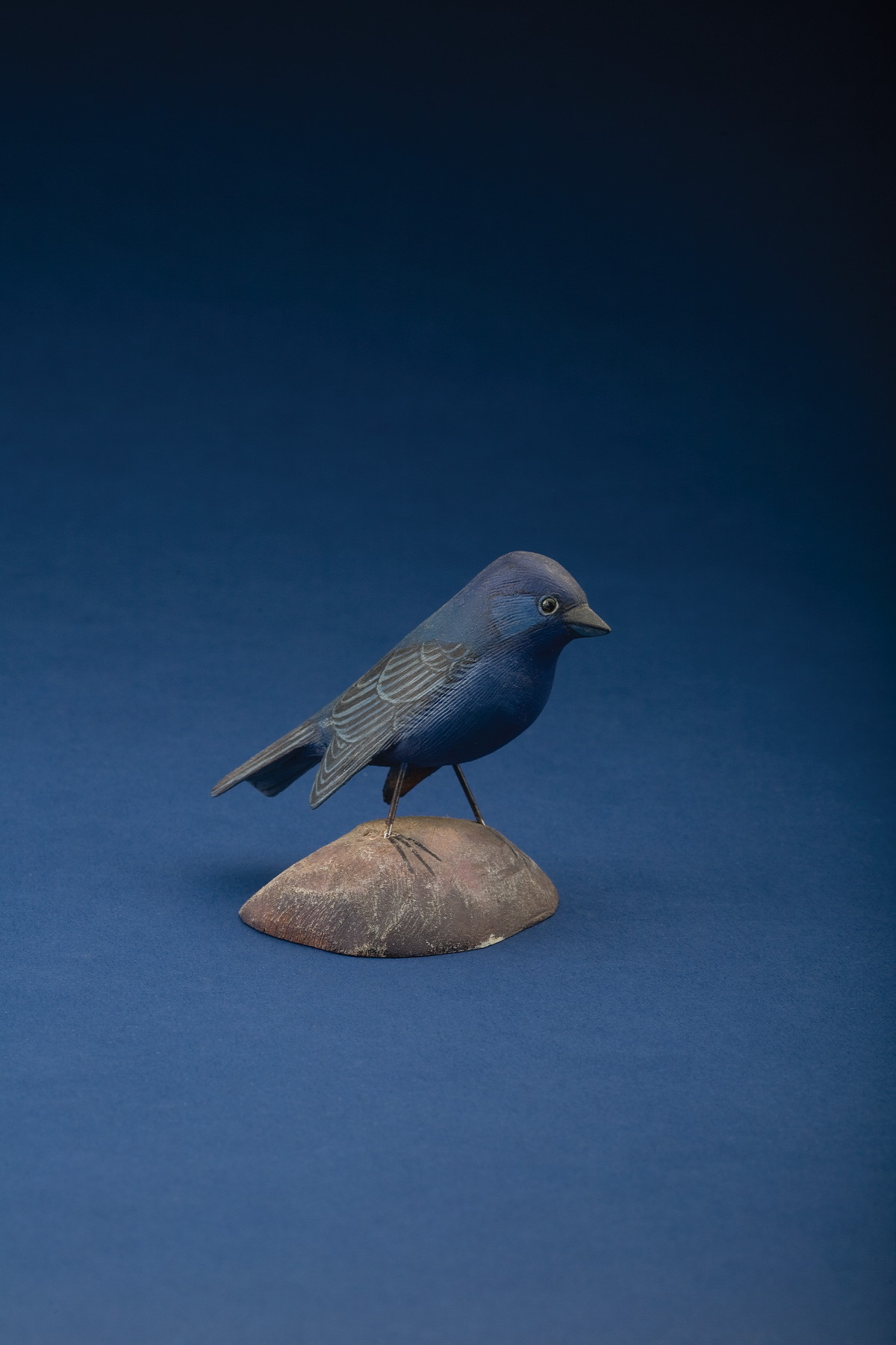 Appraisal: JESS BLACKSTONE AMERICAN - CARVED AND PAINTED INDIGO BUNTING CIRCA