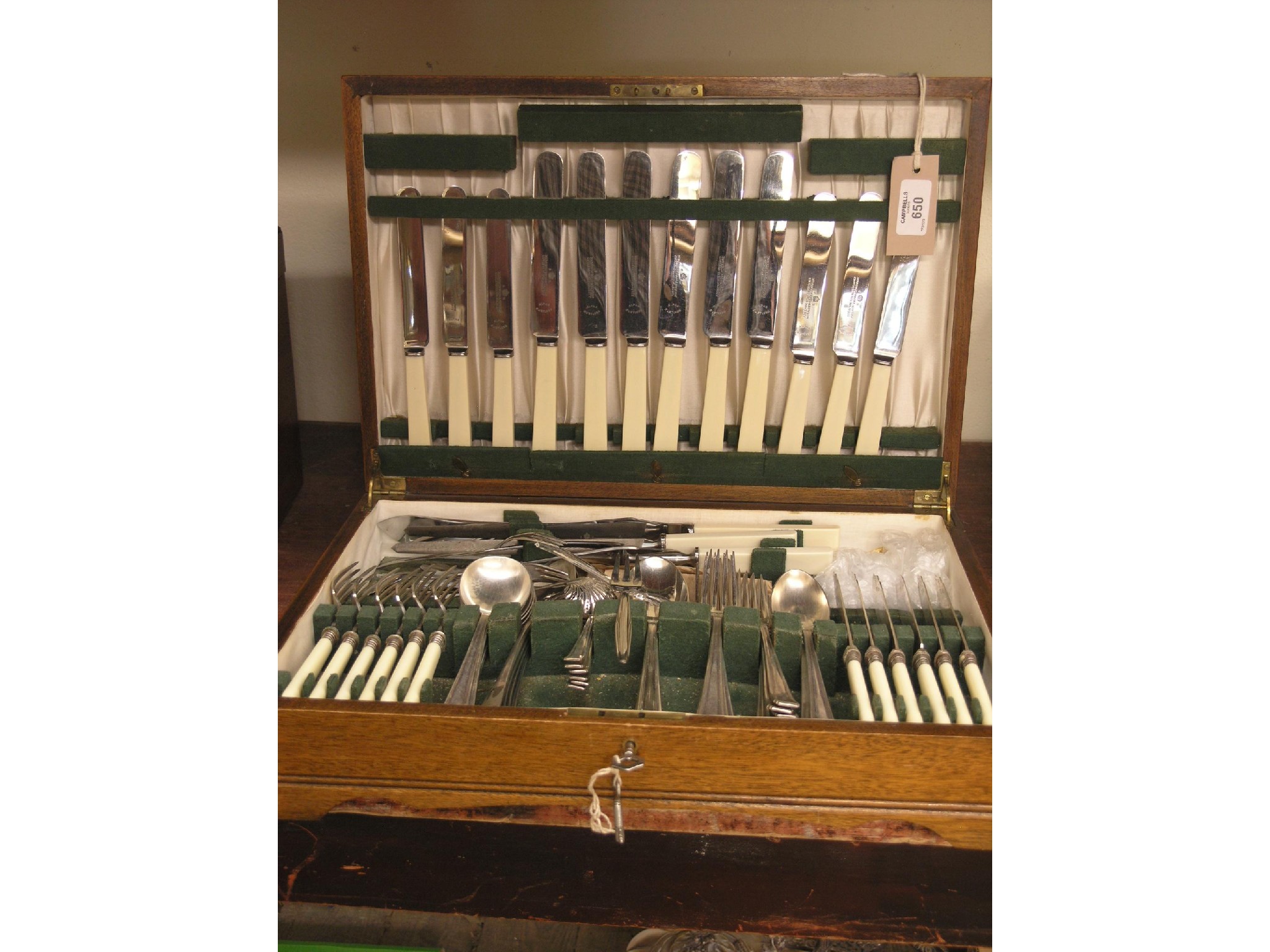 Appraisal: A part set of silver plated cutlery contained within fitted