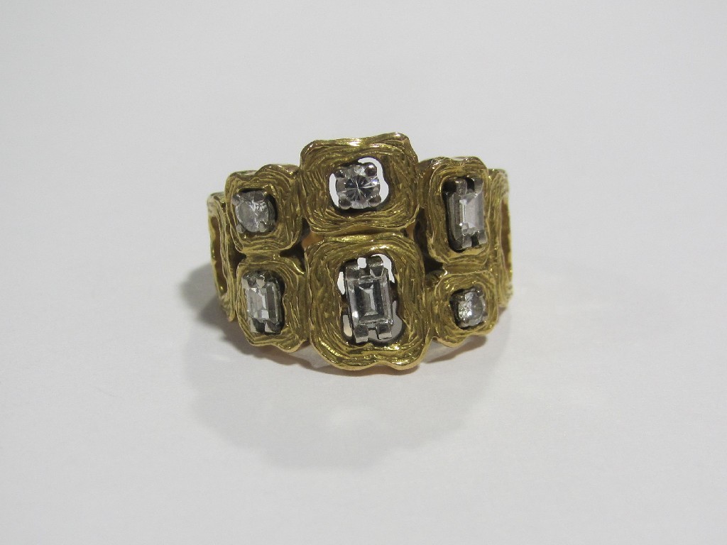 Appraisal: Unusual ct gold six stone diamond dress ring each of