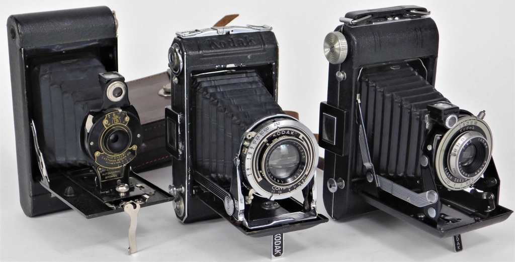 Appraisal: LOT OF KODAK FOLDING CAMERAS Lot of Kodak folding cameras