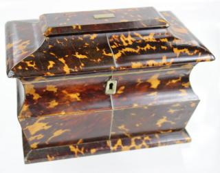 Appraisal: English Tortoise Shell Tea Caddy th Century English Tortoise Shell