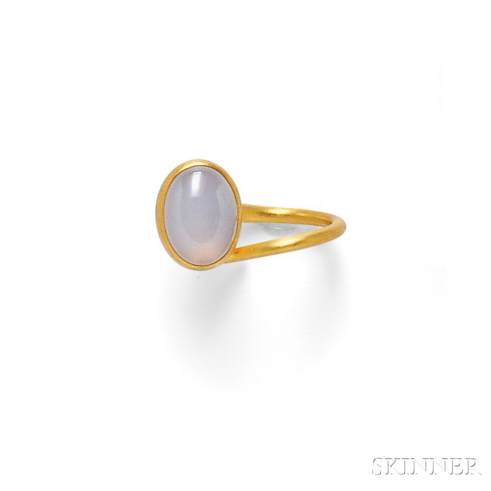 Appraisal: kt Gold and Chalcedony Ring Adelline bezel-set with a pale