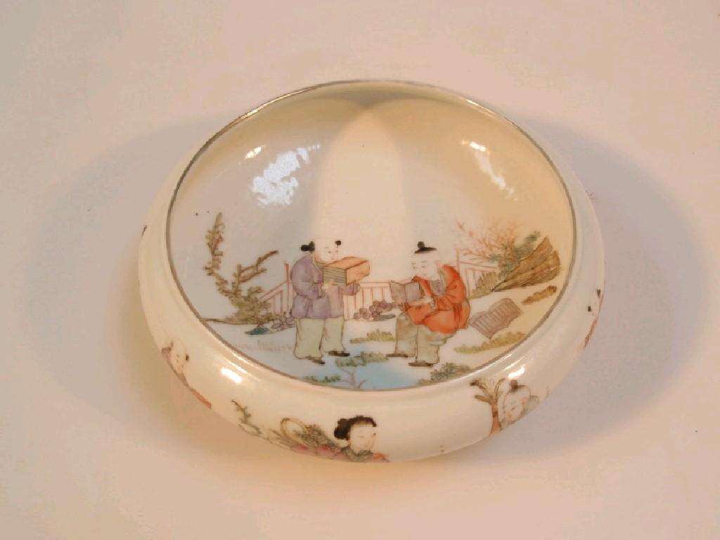 Appraisal: A Chinese famille rose circular brush washer with inverted border