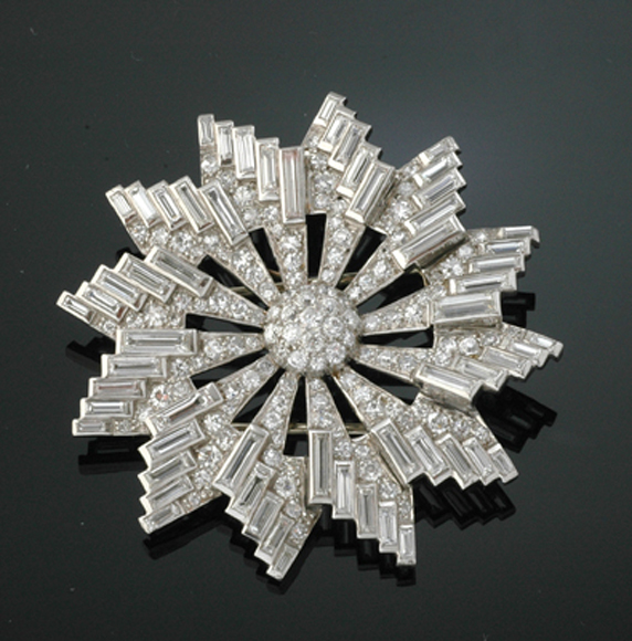 Appraisal: A French diamond snowflake brooch The pierced panel having a