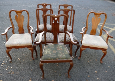 Appraisal: Set of walnut Queen Anne dining chairs