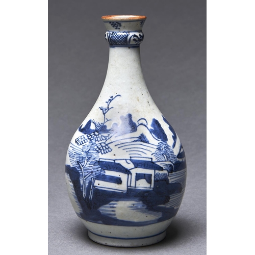 Appraisal: A Chinese export blue and white garlic necked bottle guglet