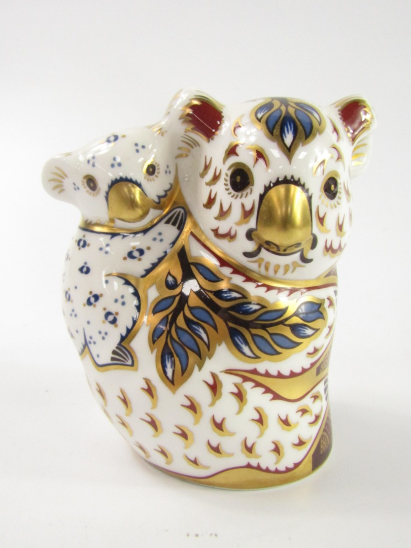 Appraisal: A Royal Crown Derby Imari paperweight modelled as Koala and