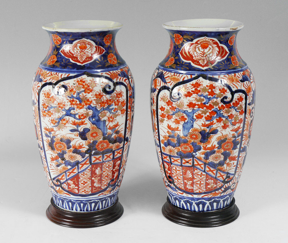 Appraisal: PAIR LARGE JAPANESE IMARI VASES Classic iron red and cobalt