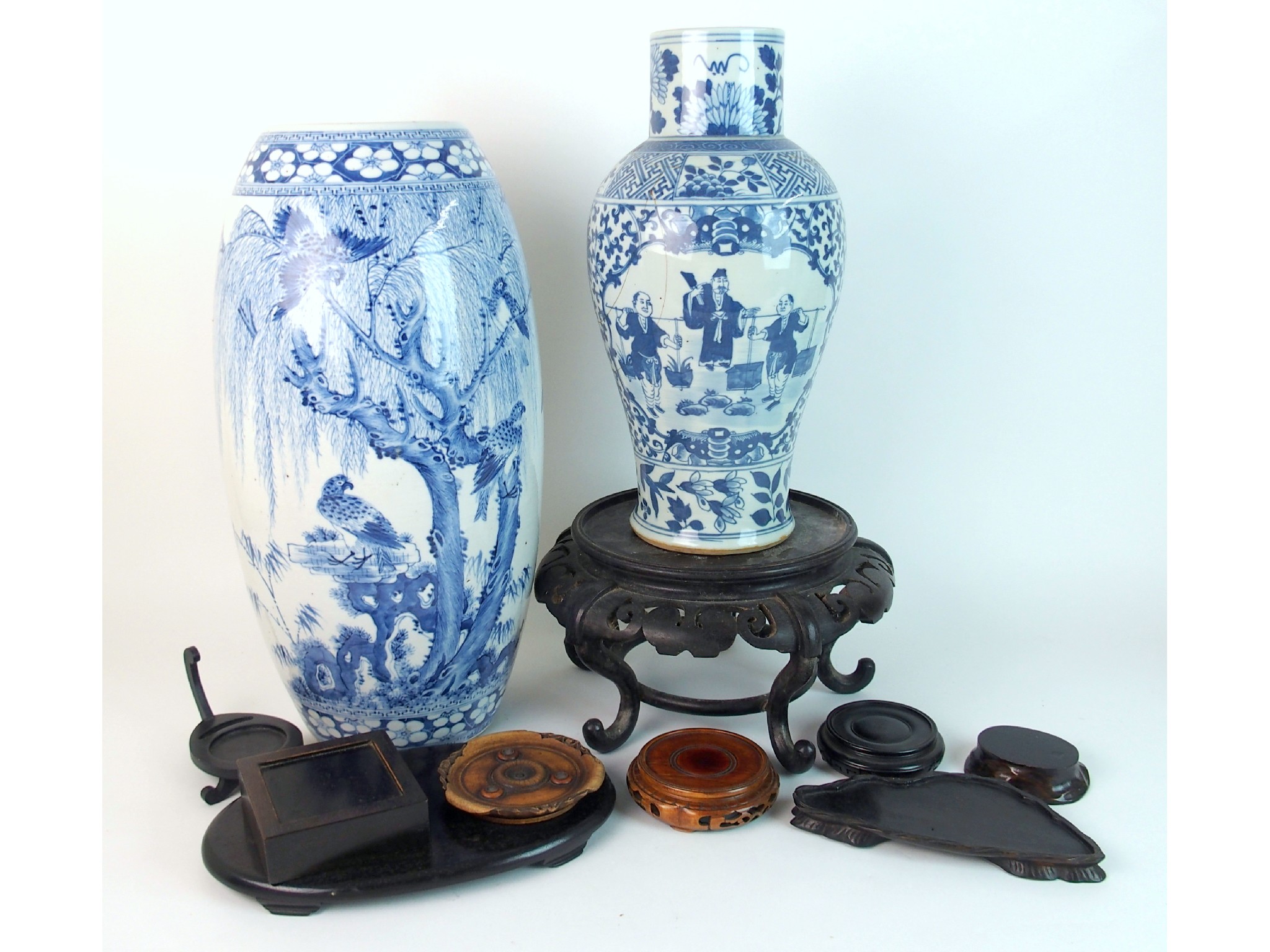 Appraisal: A Chinese blue and white oviform vasepainted with birds of