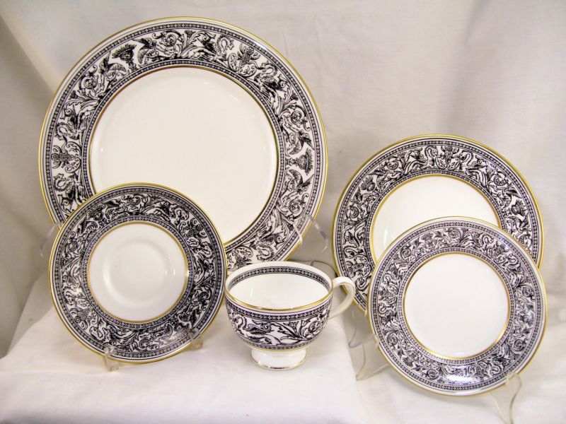 Appraisal: pcs Wedgwood Florentine China Includes - Dinner plates - B