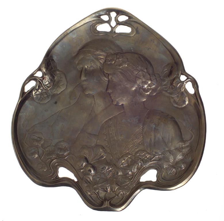 Appraisal: CONTINENTAL ART NOUVEAU PEWTER TRAY possibly WMF leaf-shaped embellished in